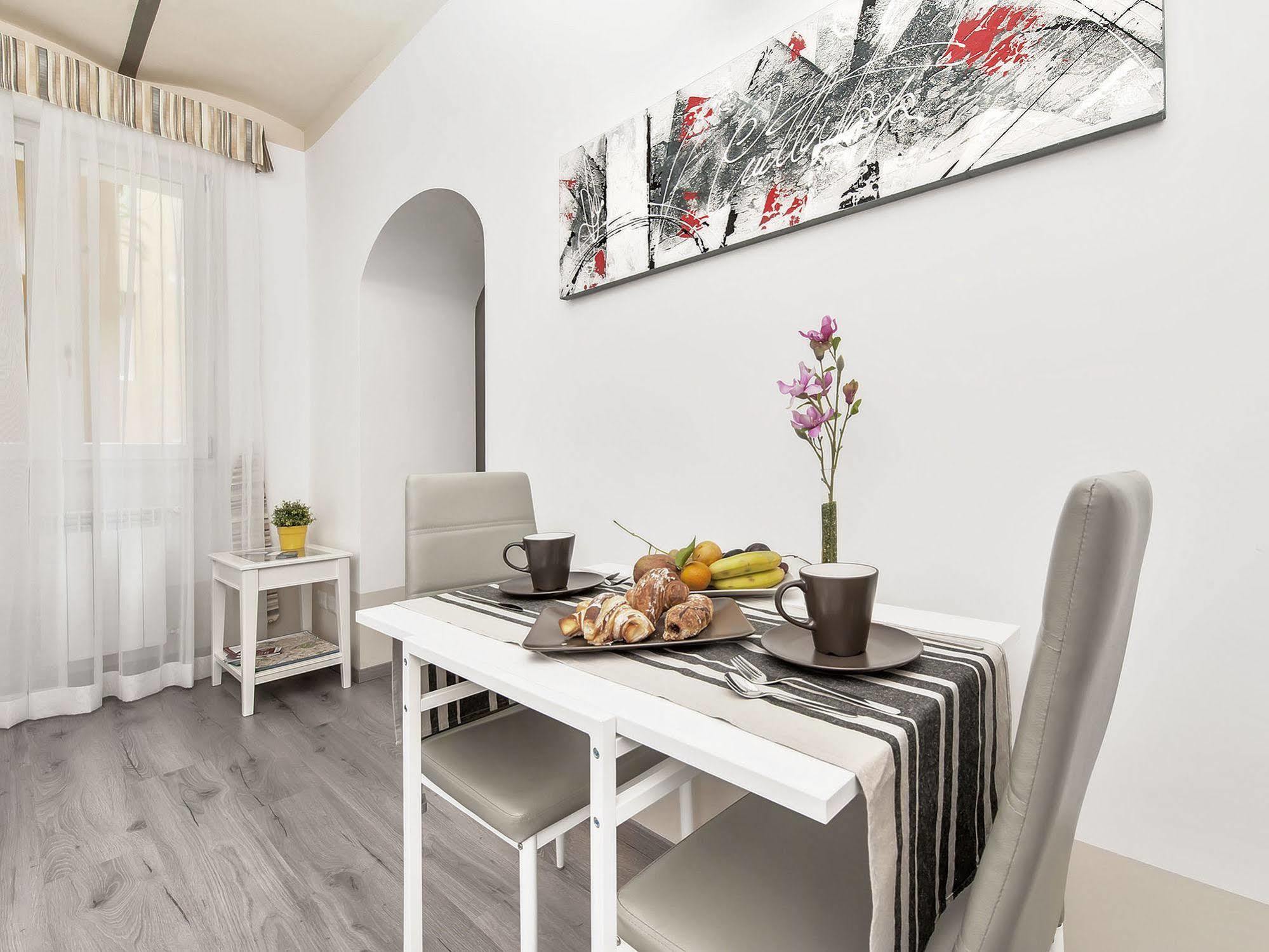 White Rooms Colosseo Roma Ngoại thất bức ảnh